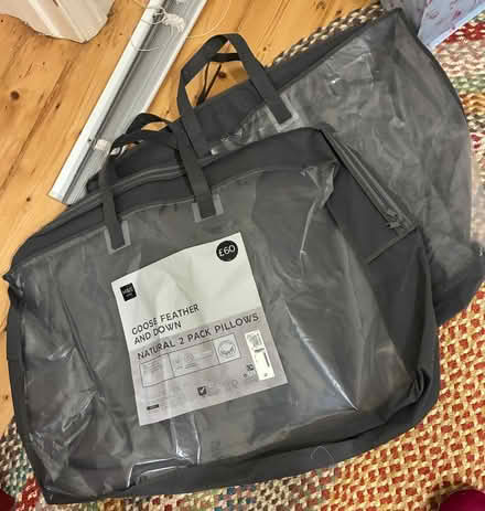 Photo of free 2 large storage bags with zips (Summertown OX2) #1