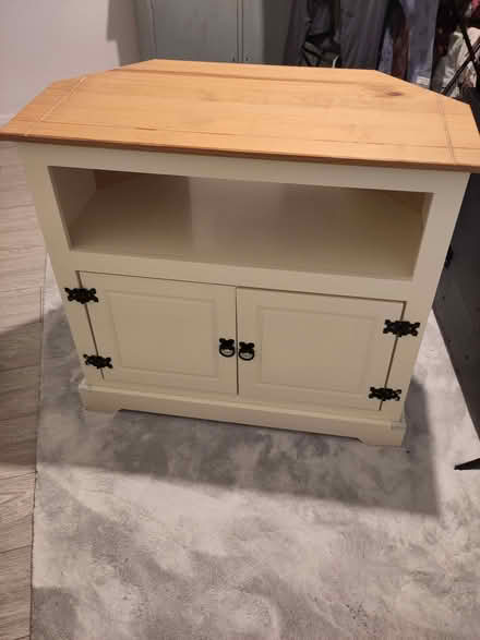 Photo of free Cream TV cabinet (Halton LA2) #1