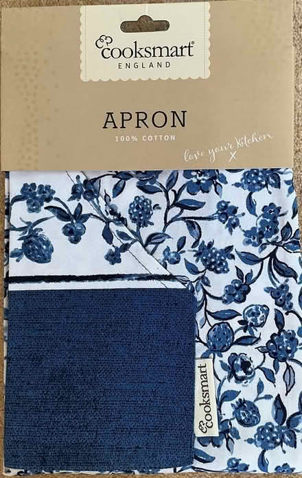 Photo of free Blue & White Cotton Apron (BN27) #1
