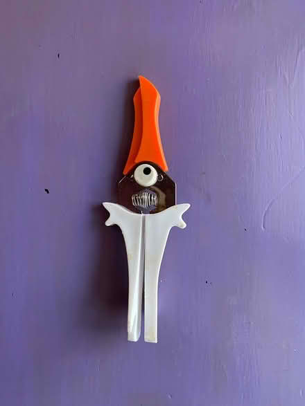 Photo of free Kuhn Rikon Scissors (Adams Morgan) #2