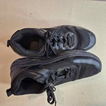 Photo of free Sneaker (Boggart hill LS14) #1