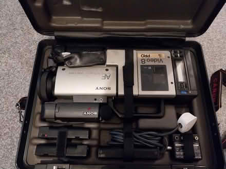 Photo of free Sony video 8 vintage video camera (Calne) #2