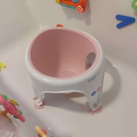 Photo of free Bath seat for sitting babies (Princes park, BN22) #1