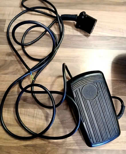 Photo of free Vintage Novum Sewing Machine in case (North Hinksey OX2) #3