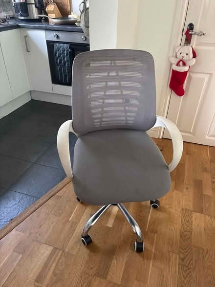 Photo of free Desk chair (Win) #1
