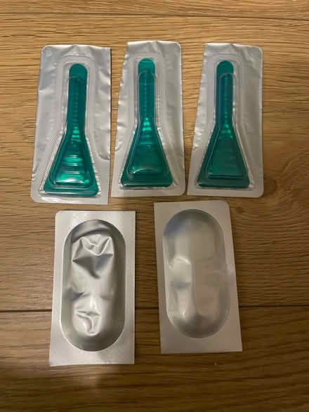 Photo of free Cat frontline + Dronspot (Bracknell, RG12) #1