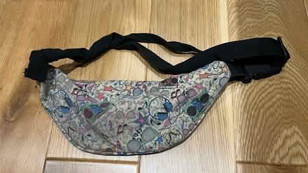 Photo of free Summer vibes bumbag (SE28) #2