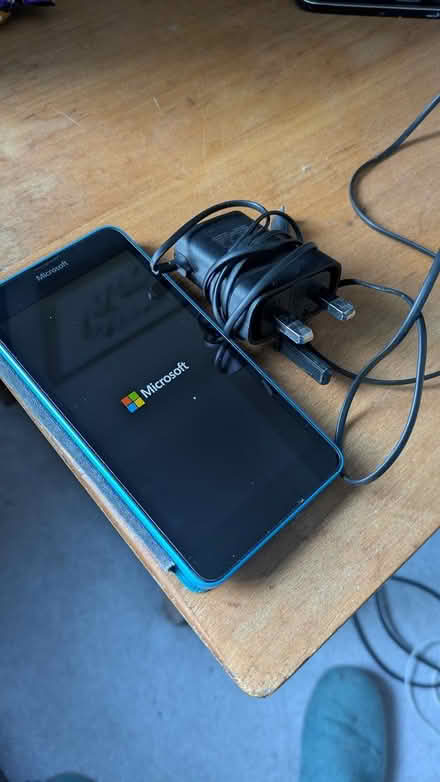 Photo of free Windows phone + charger (Castlepoint BH8) #1