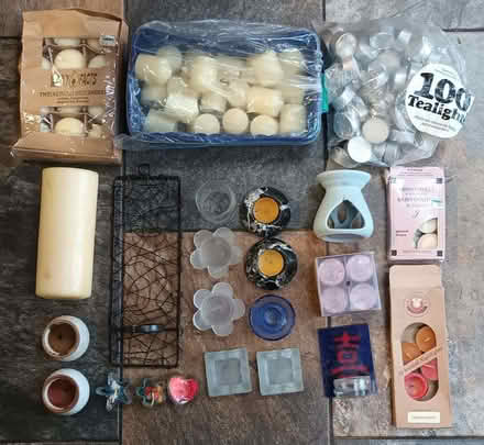 Photo of free A collection of candles and related stuff (Walnut Tree MK7) #1