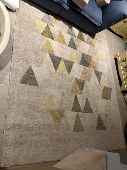 Photo of free Designers Guild children’s rug (W3 Acton) #1