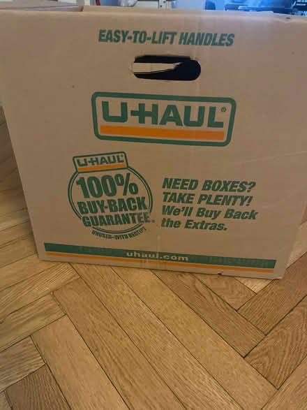 Photo of free 1 UHaul box and packing materials (Upper West Side) #1