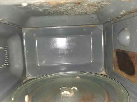 Photo of free Microwave Oven 800w (Woking, Surrey.) #4