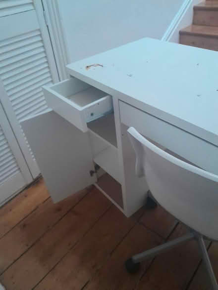 Photo of free Ikea desk (dublin 8) #4