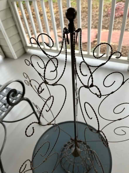 Photo of free Wire christmas-like decoration (Downtown Mountain View) #3