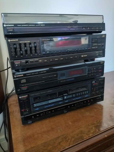 Photo of free Hitachi HiFi system (not working) (Newhaven SK17) #1