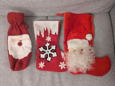 Photo of free Two Christmas stockings, one mitten (Blossomfield B91) #1