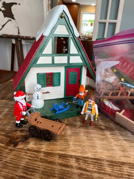 Photo of free Winter playset playmobil (Kings park west) #1