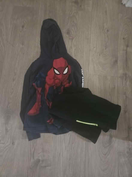 Photo of free Spidermen hoodie and joggers 9-10 (Oxford OX4) #1