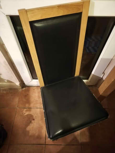 Photo of free Black Ceramic Table and 6 Chairs (Coulsdon, CR5) #2