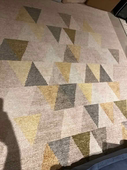 Photo of free Designers Guild children’s rug (W3 Acton) #2