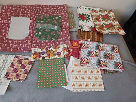 Photo of free Christmas wrapping paper (near Britannia Plaza) #1