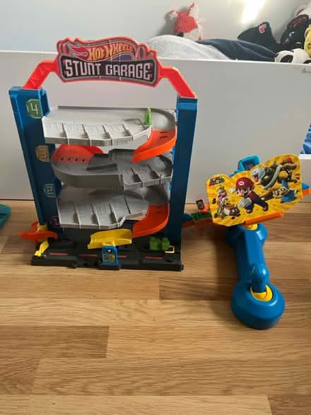 Photo of free Variety toys/dressing up clothes (TA6) #2