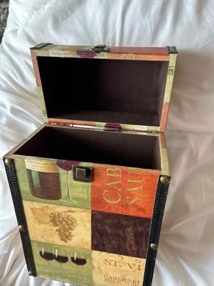 Photo of free Wooden Wine Gift Box (Wallington PO16) #2