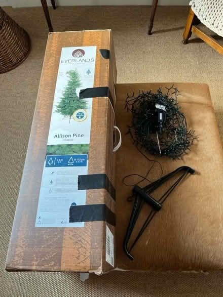 Photo of free Christmas tree – green Pine – 6ft (Grove Rd Windsor SL4) #1