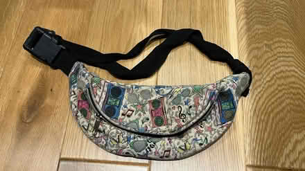 Photo of free Summer vibes bumbag (SE28) #1