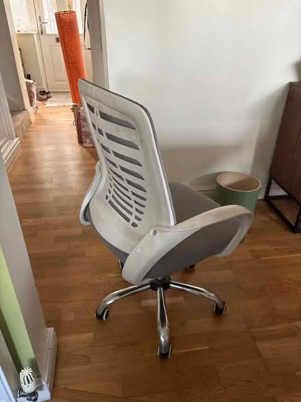 Photo of free Desk chair (Win) #2