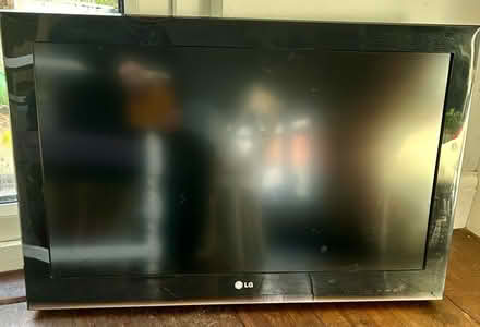 Photo of free lg tv (TW2 whitton) #1