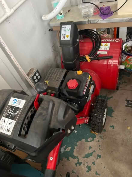 Photo of free Gas snowblower & 2 gas cans (Grand View-on-Hudson) #2