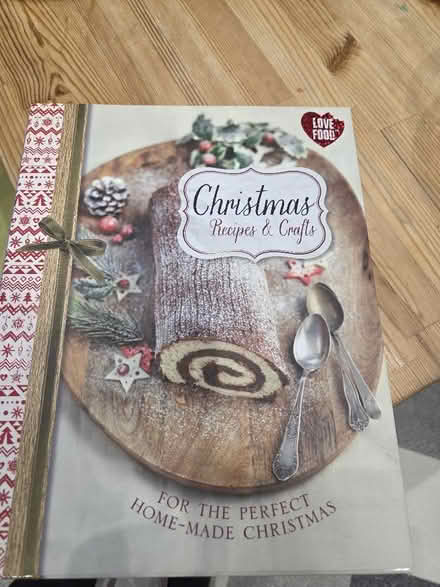 Photo of free Christmas Recipes and Crafts Book (Caterham CR3) #1
