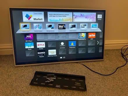 Photo of free 32” Panasonic TV with wall mount (Sunnyhurst, Darwen (BB3)) #1