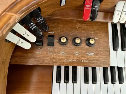 Photo of free Silvertone Organ (Erie) #3