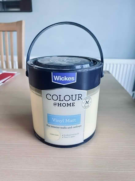 Photo of free Vinyl Matt paint (Rayleigh SS6) #3