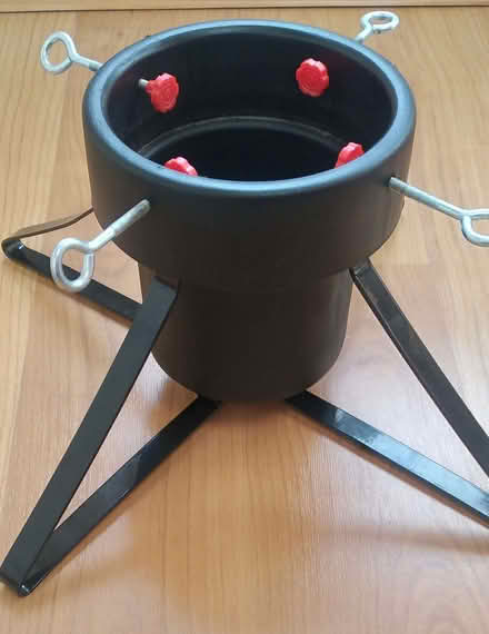 Photo of free Christmas tree holder (Walthamstow E17) #1