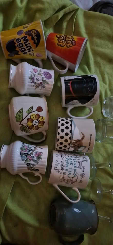 Photo of free Mugs and jug (Booterstown) #1