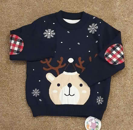 Photo of free Boys xmas jumper 3-4 years (Reddish SK5) #1