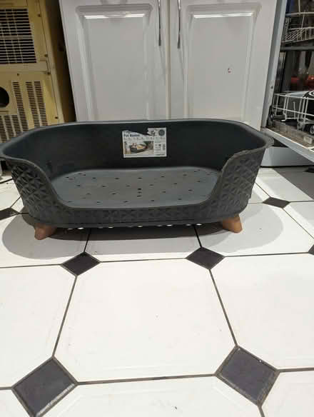 Photo of free Plastic large Dogs bed (IP3) #2