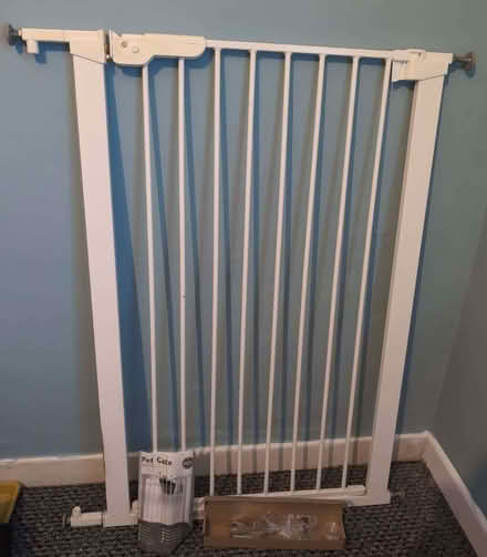 Photo of free Pet gate/tall stair gate (Splott CF24) #1