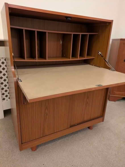 Photo of free Schreiber bureau (Havant/Bedhampton PO9) #2
