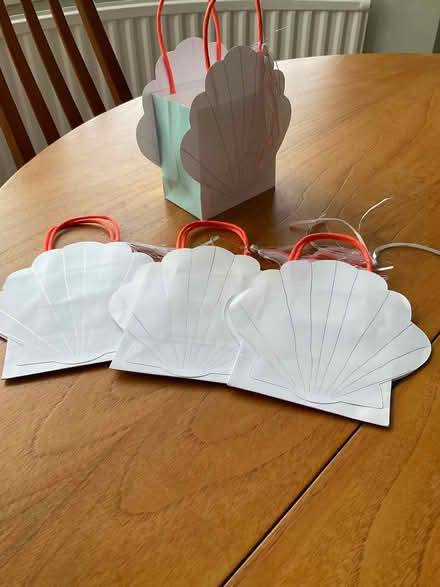 Photo of free Small shell shaped gift bags (Old Malden KT4) #1