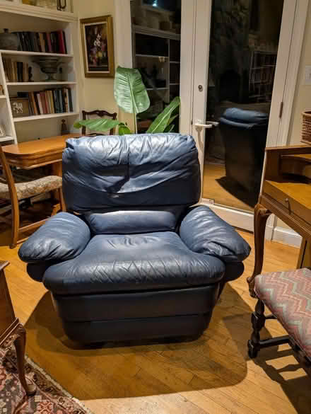 Photo of free Cozy lounge chair (Bethesda, MD) #1