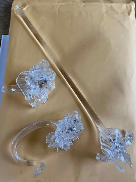 Photo of free glass flowers (North Oakland) #1