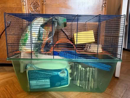 Photo of free Gerbil cage and accessories (Hornchurch RM11) #1