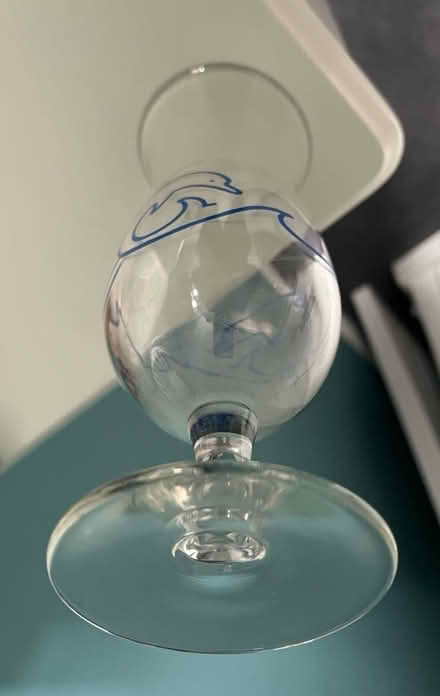 Photo of free Vase Glass Dolphin Design (Titchfield Common PO14) #3