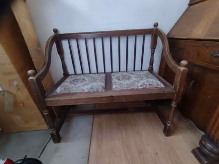 Photo of free Love seat (Leigh Beck SS8) #1