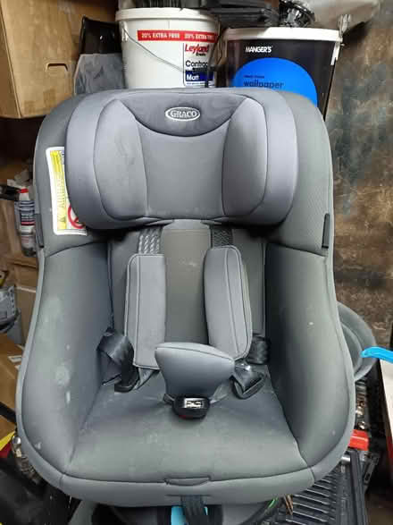 Photo of free 360 isofix car seat (Yardley birmingham B25) #1