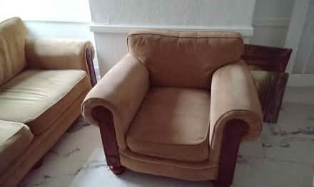 Photo of free Sofa 2+1+1 (Wv60qh) #3
